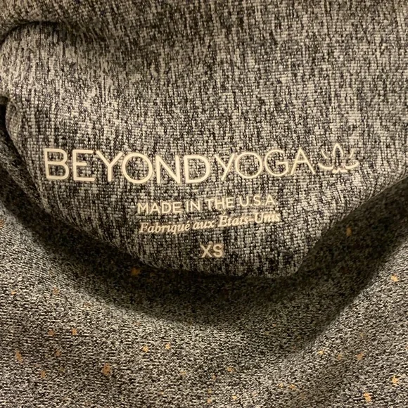 Beyond Yoga Gray and Rose Gold Speckled Leggings - Picture 3 of 5